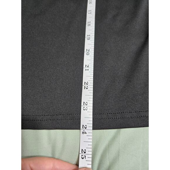 Shein medium women's black athletic tshirt - Picture 9 of 9